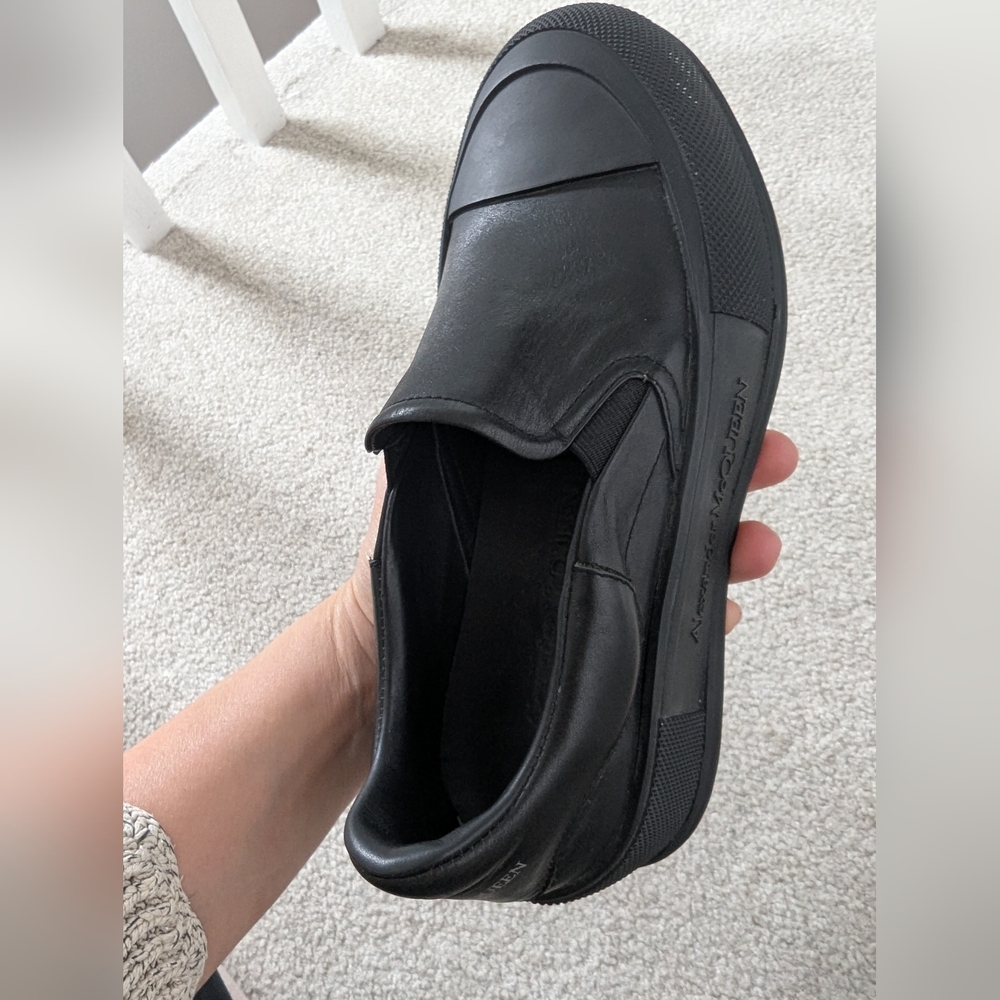 Alexander McQueen Black Leather Slip-On Platform Sneakers with Rubber Toe